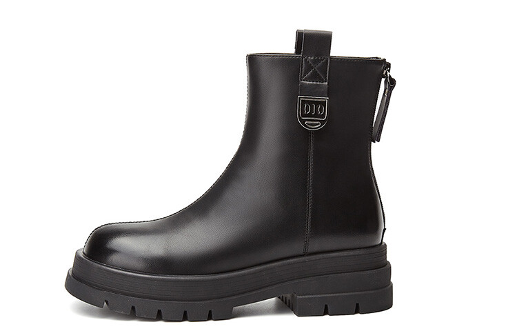 

Ботинки DAPHNE Martin Boots Women's