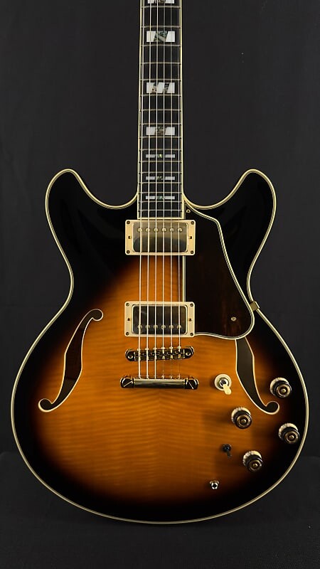 

Электрогитара Ibanez Artstar AS2000 in Brown Sunburst