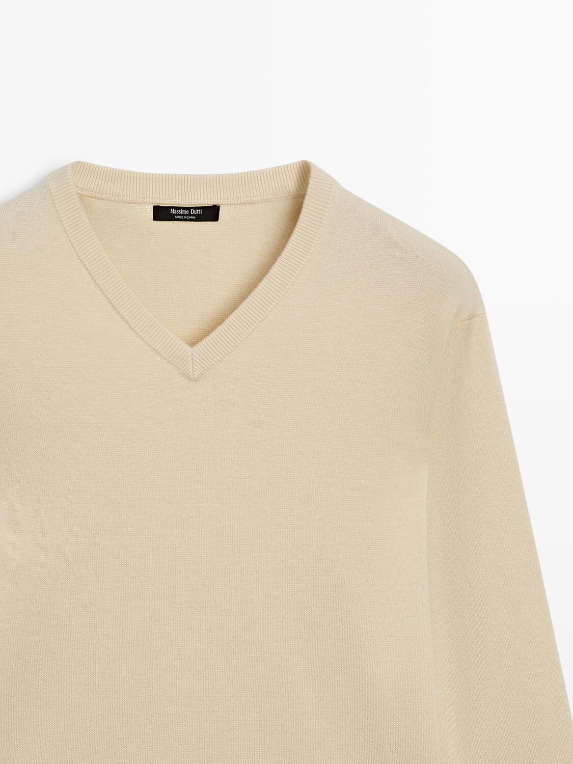 Вязаный свитер с V-образным вырезом Massimo Dutti, vanilla — фото 4
