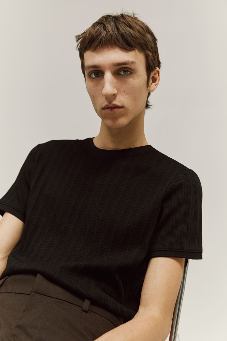 

Футболка из трикотажа «пуантелле», стандартного кроя H&M, черный