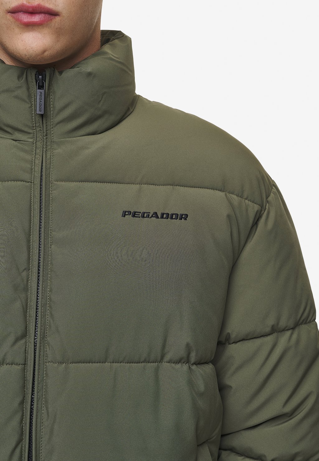 

Зимняя куртка SOLIN PUFFER JACKET Pegador, оливковый
