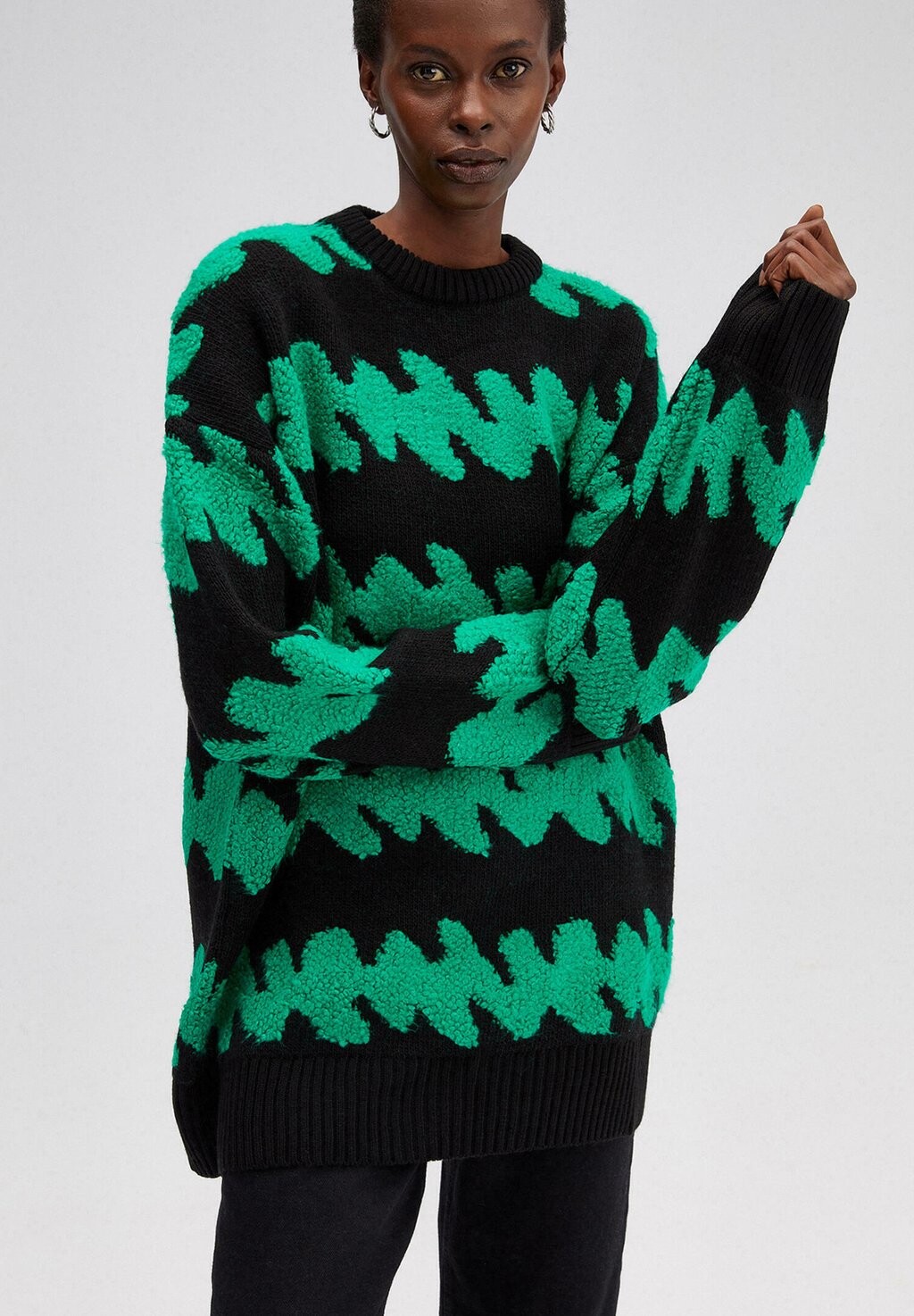 

Свитер Touché Privé, черный