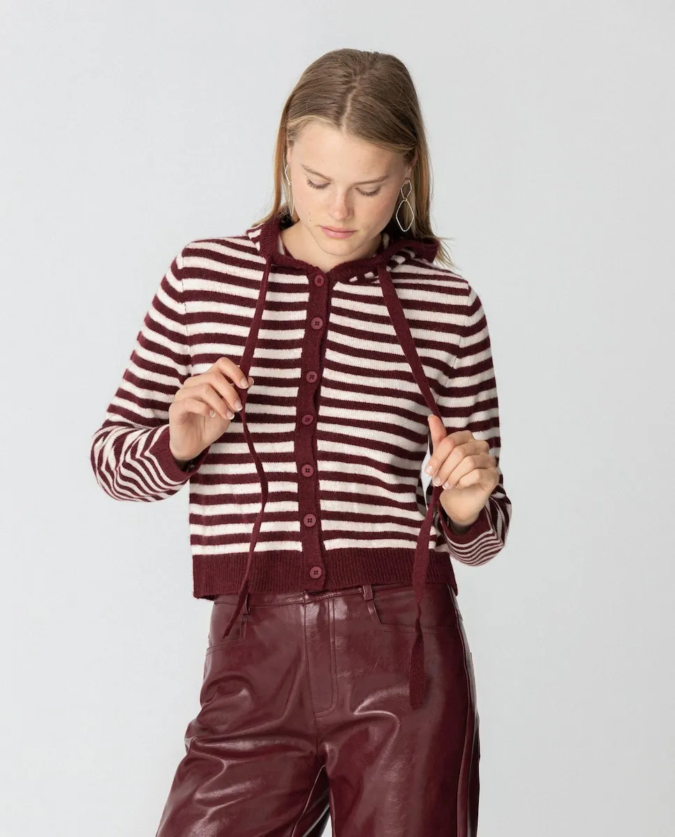 

Женский джемпер с капюшоном и застежкой на пуговицы Noon, гранатовый