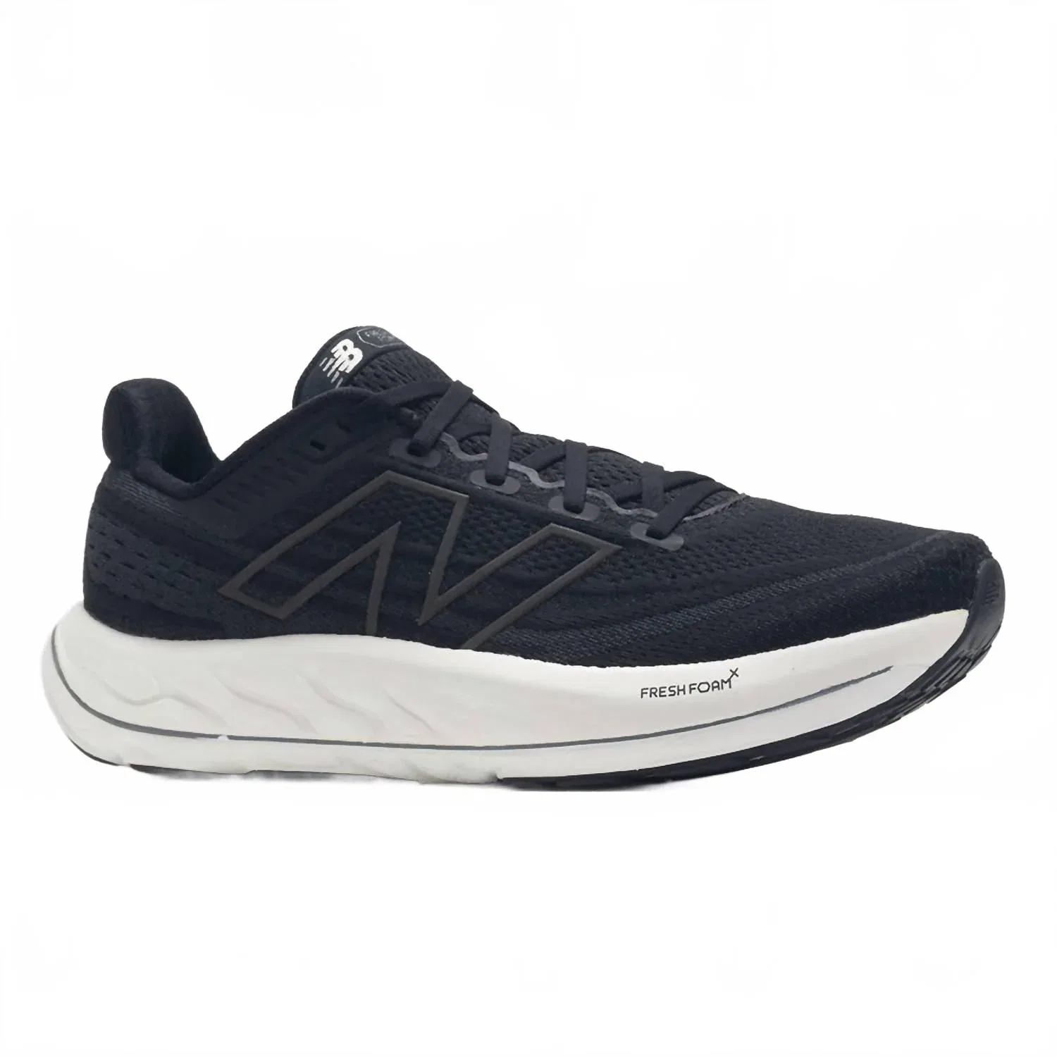 New Balance Мужские беговые кроссовки Fresh Foam X Vongo V6 в черно-белом цвете — фото 4