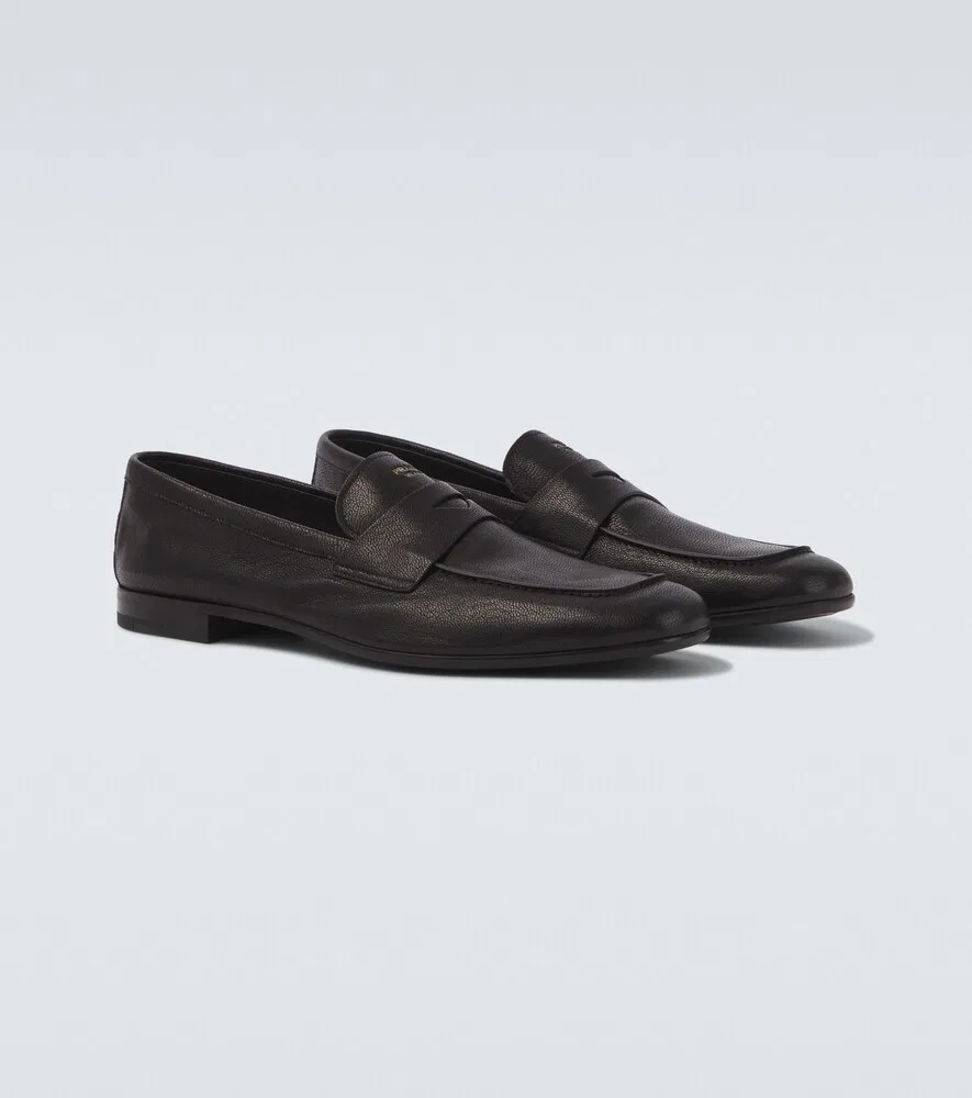 Кожаные лоферы Prada, черный