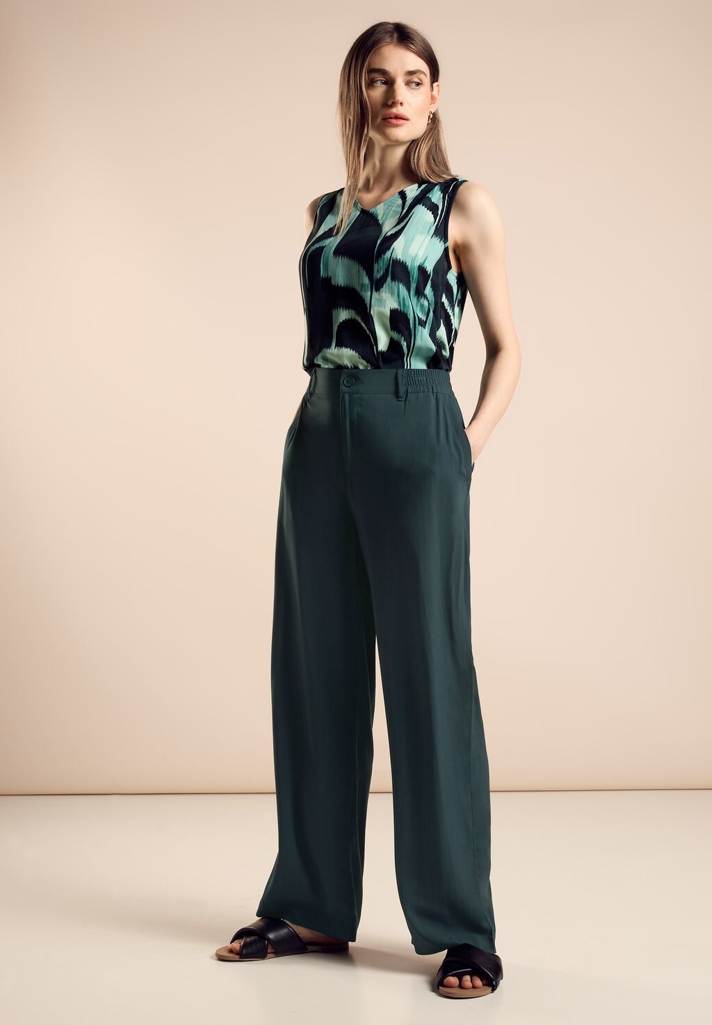 

Тканевые брюки LOOSE FIT Street One, пестрый зеленый