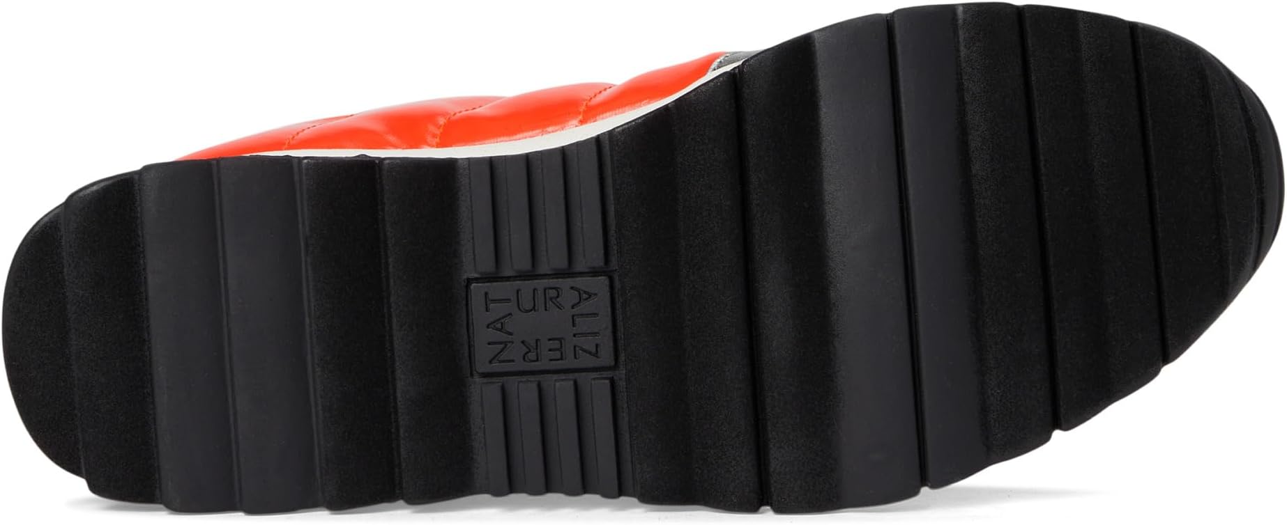 Кроссовки Naturalizer Think Royln x Naturalizer: Low-Breakaway Sneaker - Water Repellent, цвет Poppy Red Patent Faux Leather — фото 3