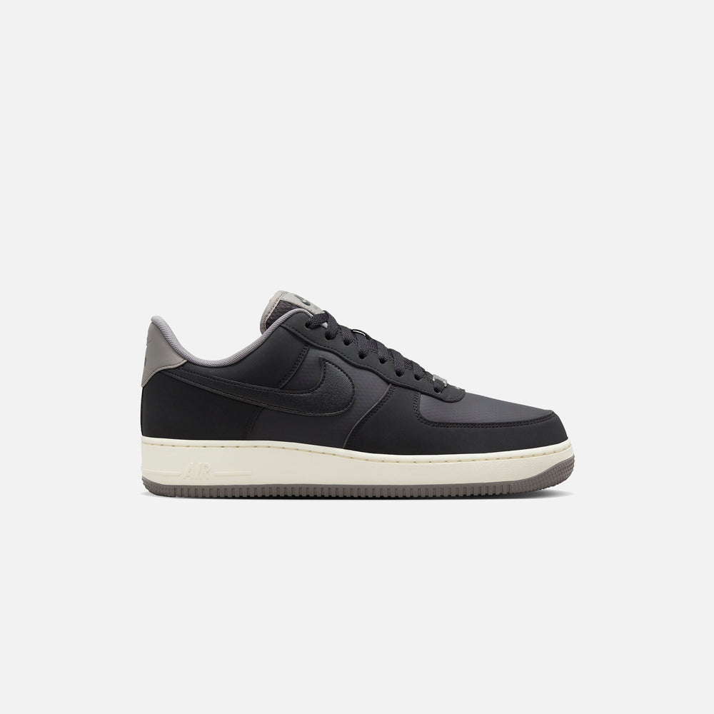 

Кроссовки Nike Air Force 1 '07 LV8, цвет Black/Flat Pewter/Coconut Milk