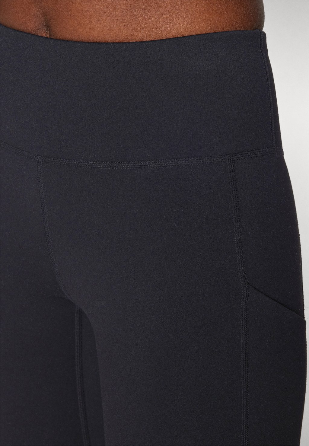 

Леггинсы COLD WEATHER HIGH WAISTED POCKET LEGGING Fabletics, черный
