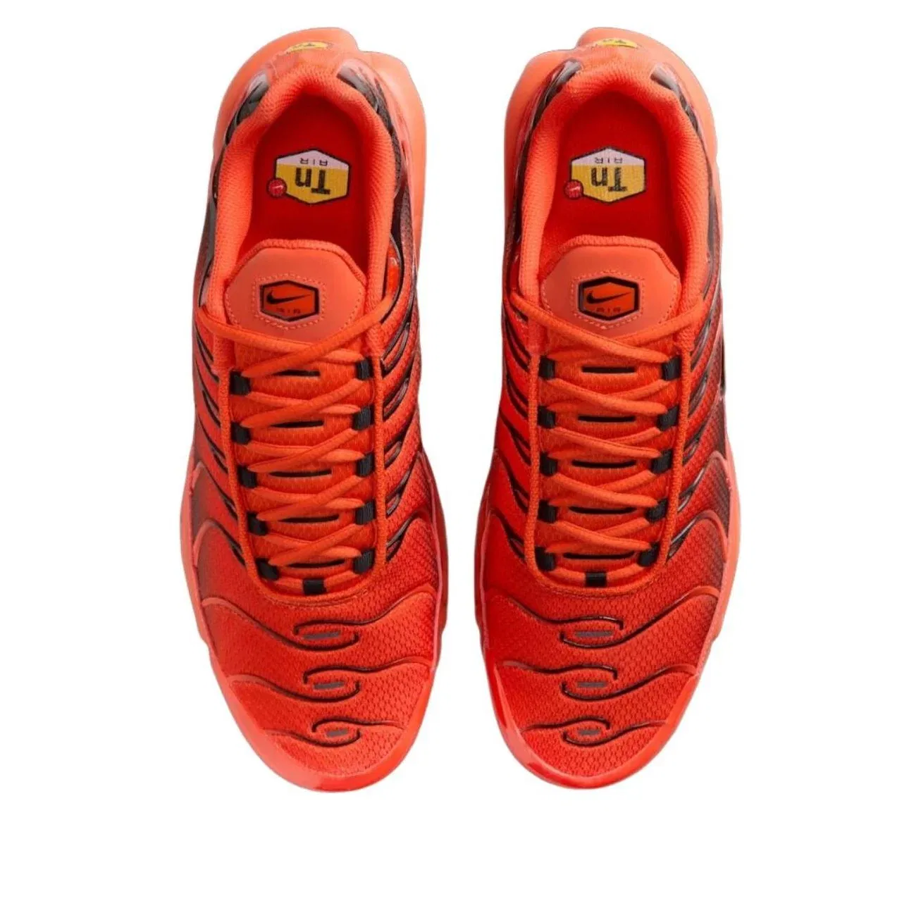 Кроссовки Nike Air Max Plus 'Picante Red' DM0032-600, красный — фото 3