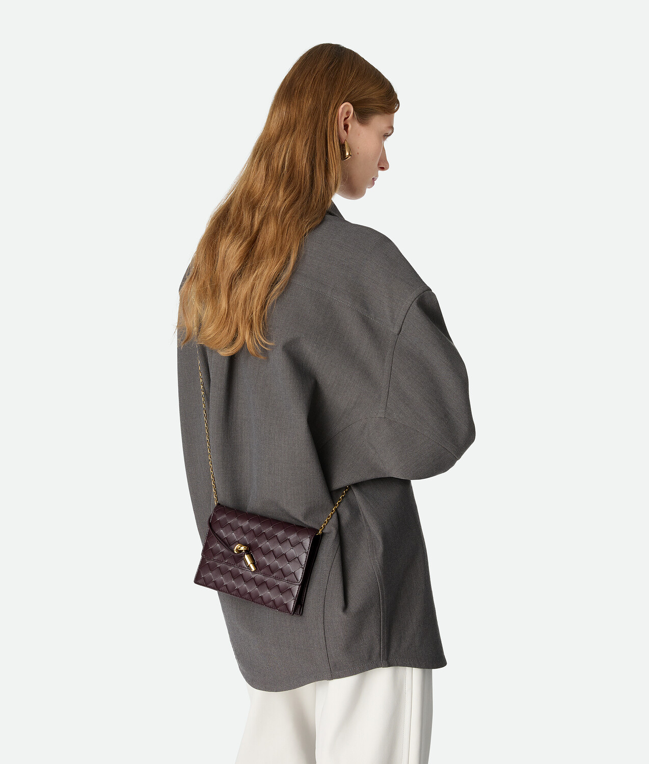 Сумка andiamo на цепочке BOTTEGA VENETA, темный бароло — фото 2