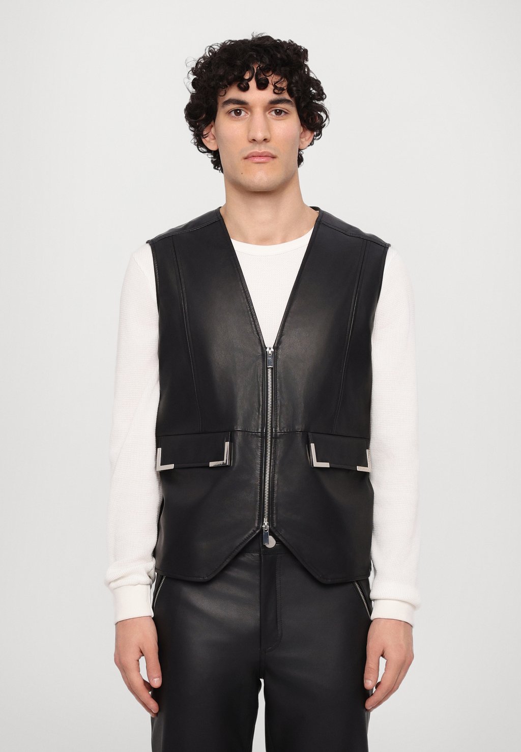 

Жилет FEDERICO METALL DETAIL VEST STUDIO ID, черный