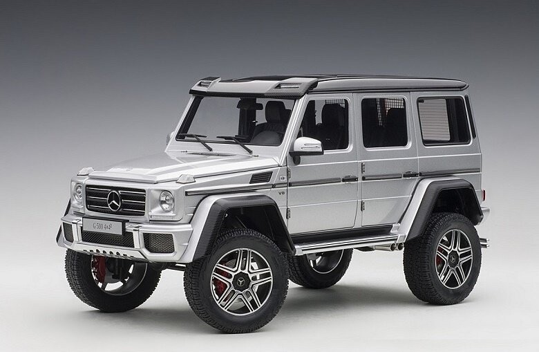 

Autoart Mercedes Benz G500 4X4 2 2016 Серебристый 1:18 76318