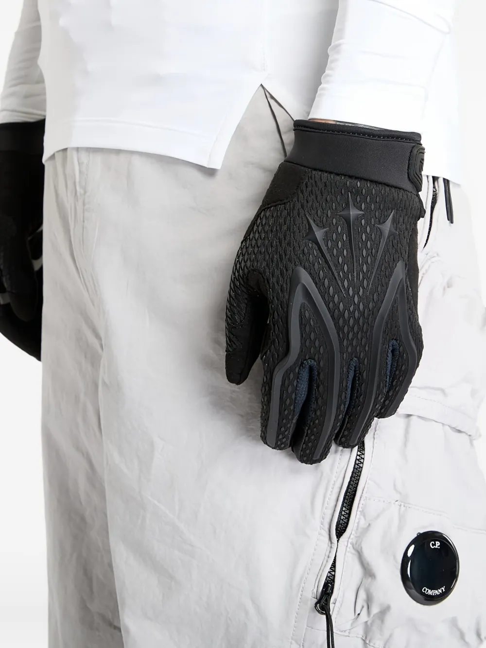 

Перчатки из коллаборации с NOCTA Nike, черный