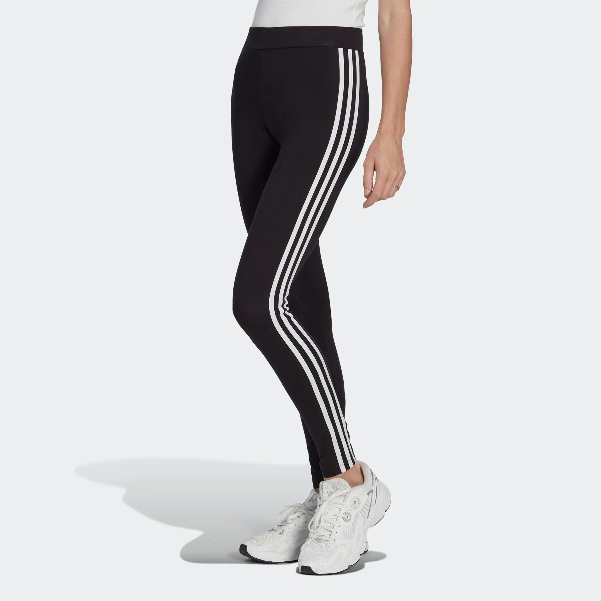 

Леггинсы Adidas Originals "ADICOLOR CLASSICS 3-STRIPES" (1 шт.), черный
