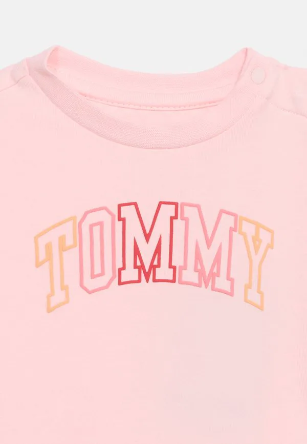 Футболка с контурным логотипом, футболка с принтом Tommy Hilfiger, Precious Pink — фото 3