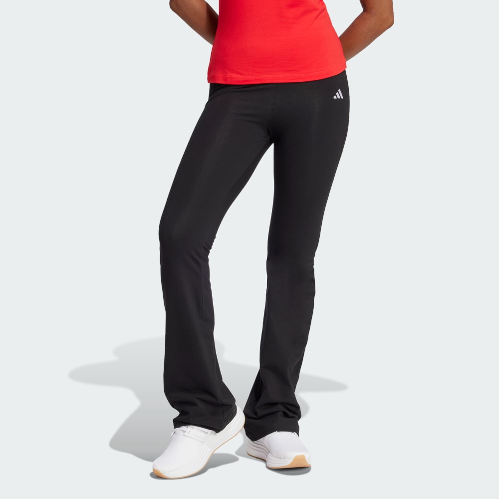 

Леггинсы Adidas Essentials Small Logo Flared Leggings, черный/белый