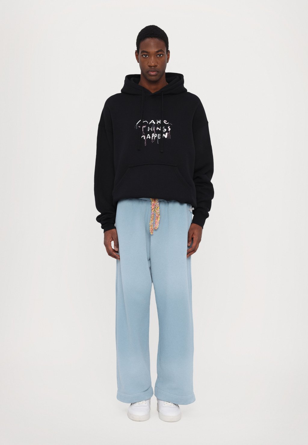 

Толстовка с капюшоном MAKE THINGS HAPPEN CLASSIC REGULAR FIT UNISEX Bonsai, черный