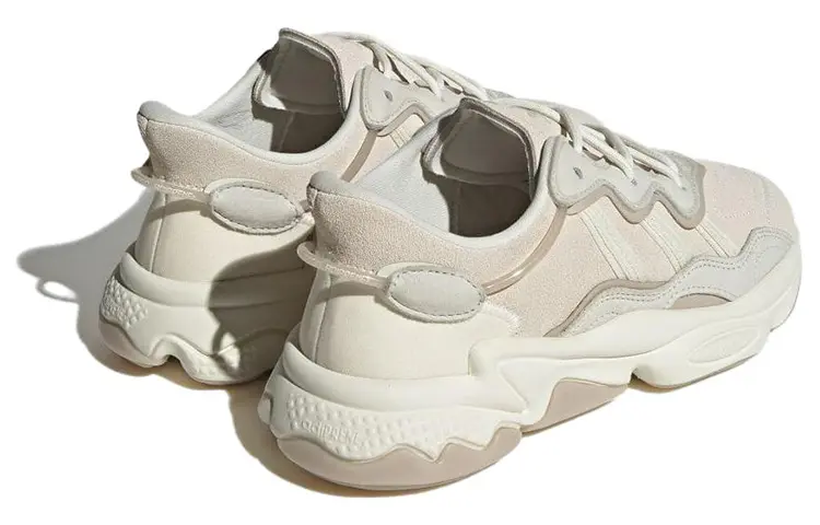 Кроссовки Adidas Originals Ozweego Lifestyle Women's, бежевый — фото 4