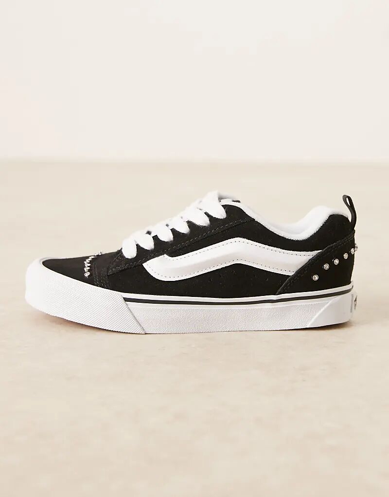 Кроссовки Vans Knu Skool черного и белого цветов с отделкой стразами — фото 2