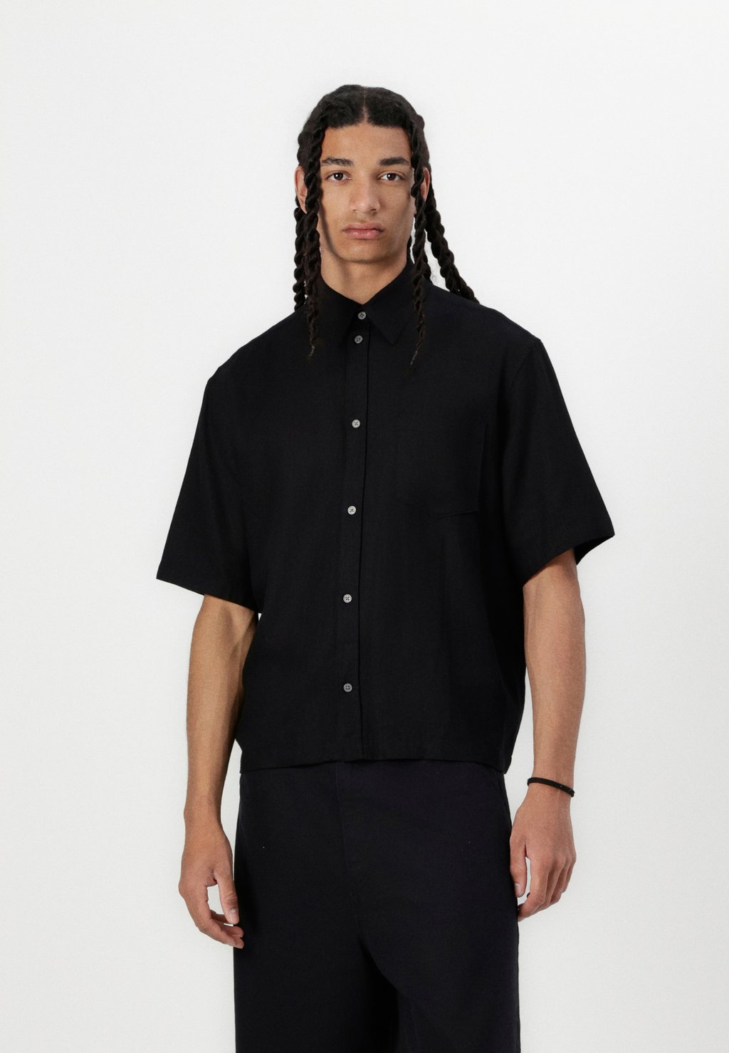 

Рубашка FRANCO SHORTSLEEVE SHIRT Weekday, черный