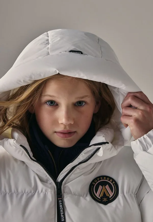 Зимняя спортивная куртка-пуховик стандартного кроя Superdry & Co, White — фото 4