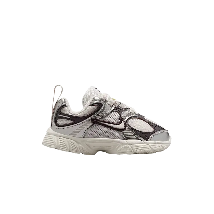 Кроссовки Nike V5 RNR TD, черный