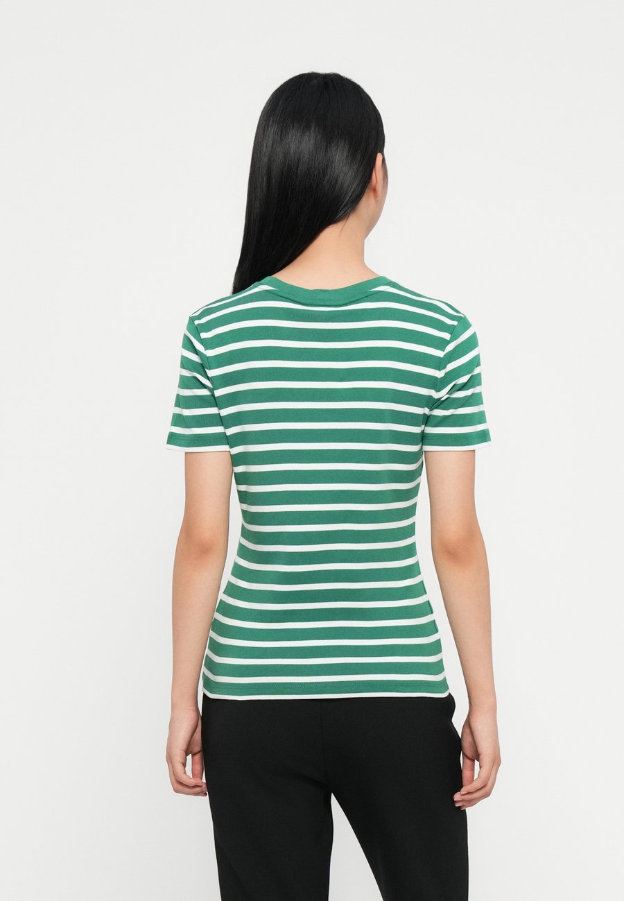Футболка Tommy Hilfiger SLIM CODY, Nouveau Green/Ecru/White — фото 3