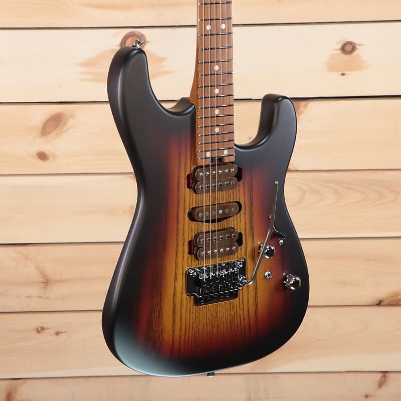 

Электрогитара Charvel Guthrie Govan Signature MJ San Dimas SD24 CM - Three-Tone Sunburst - JFC2100379