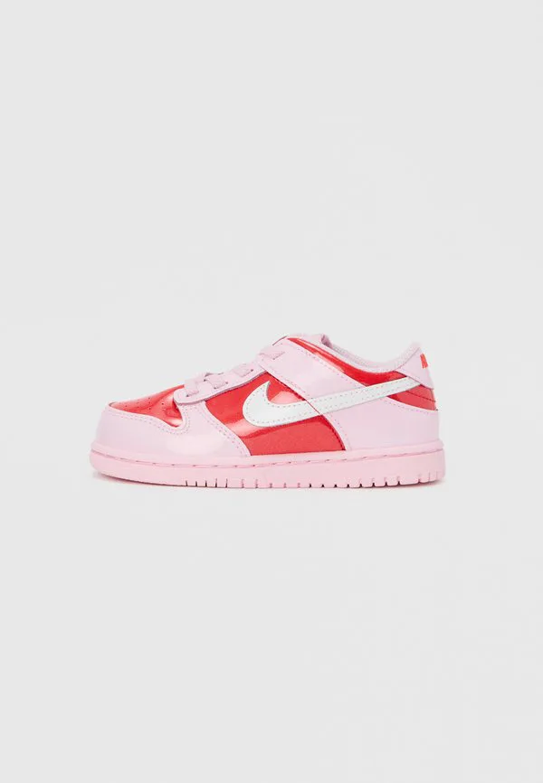 Унисекс кроссовки dunk low Nike Sportswear, Pink Foam/Summit White/Light Crimson