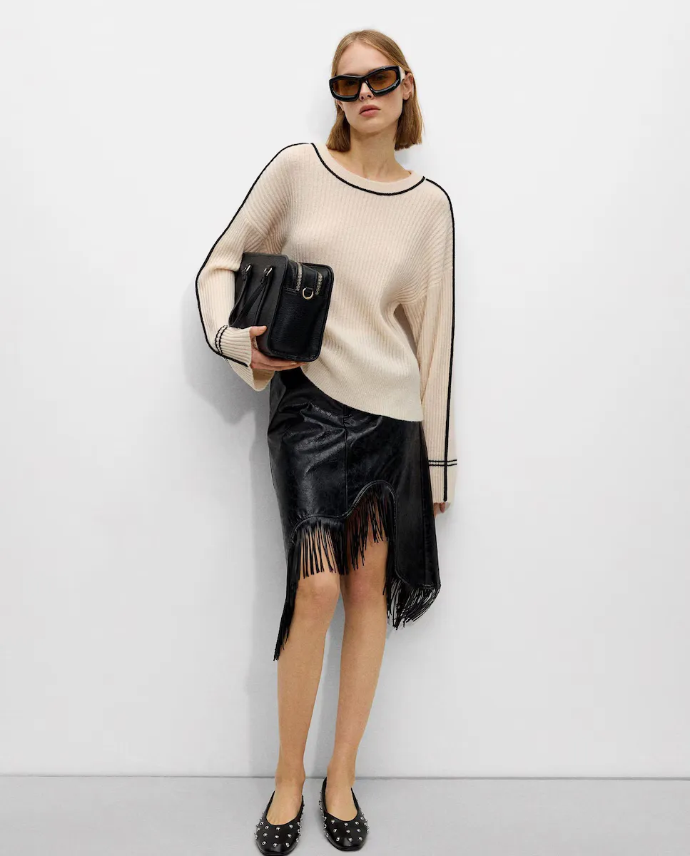 

Женский трикотажный свитер с длинными рукавами и контрастной линией Parfois, натуральный