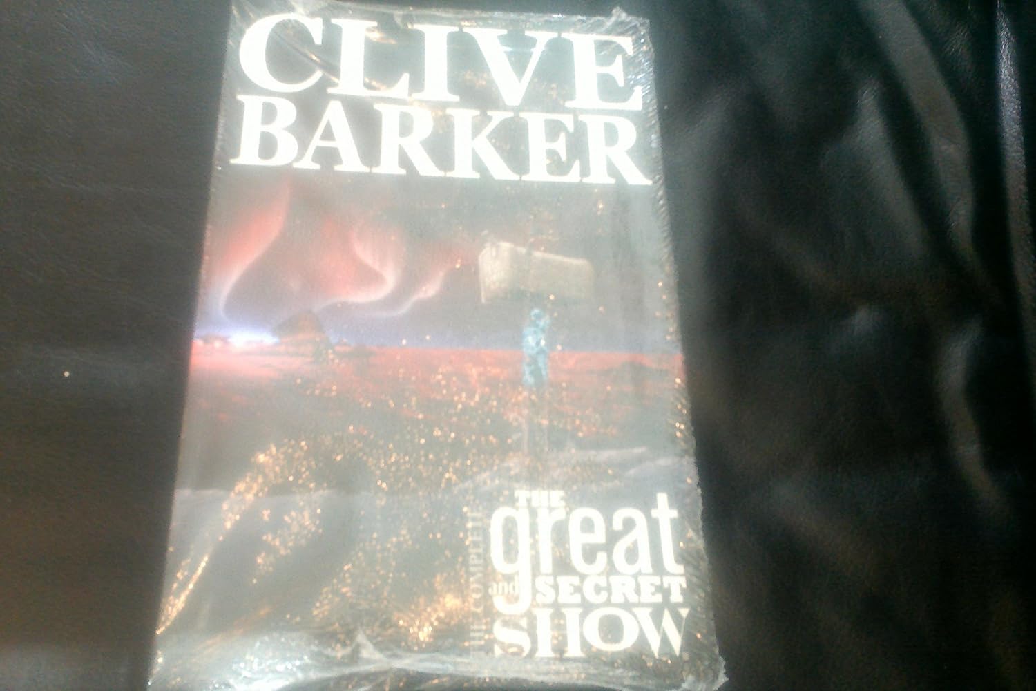

Complete Clive Barker's Great And Secret Show (IDW Publishing)