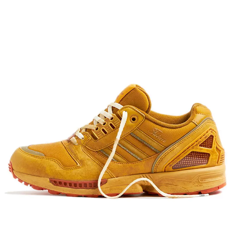 

Кроссовки adidas x END. ZX 8000 'Consortium Cup - Future', оранжевый