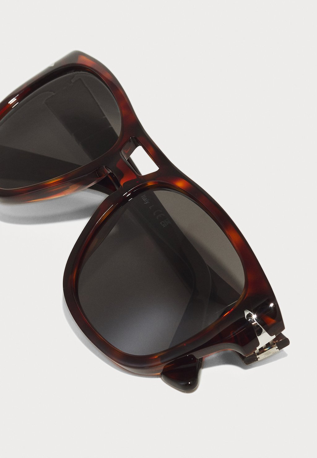 

Солнцезащитные очки UNISEX Persol, коричневый