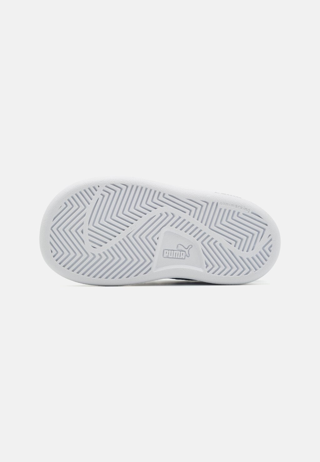 

Кроссовки на шнуровке SMASH 3.0 UNISEX Puma, белый