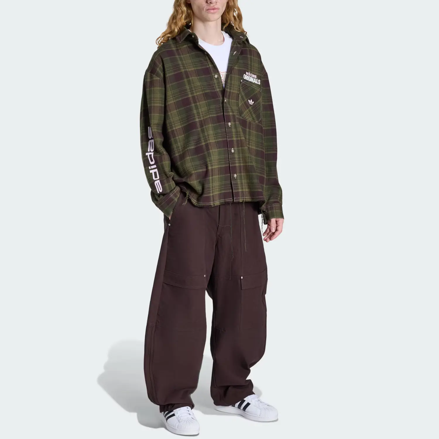 Футболка FW25 мужская Adidas Originals, темно оливковый зеленый/фиолетовый — фото 4
