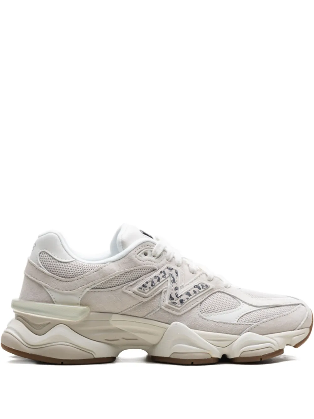 

Эксклюзивные кроссовки ASOS 9060 с принтом «Морская соль/леопард» NEW BALANCE, белый