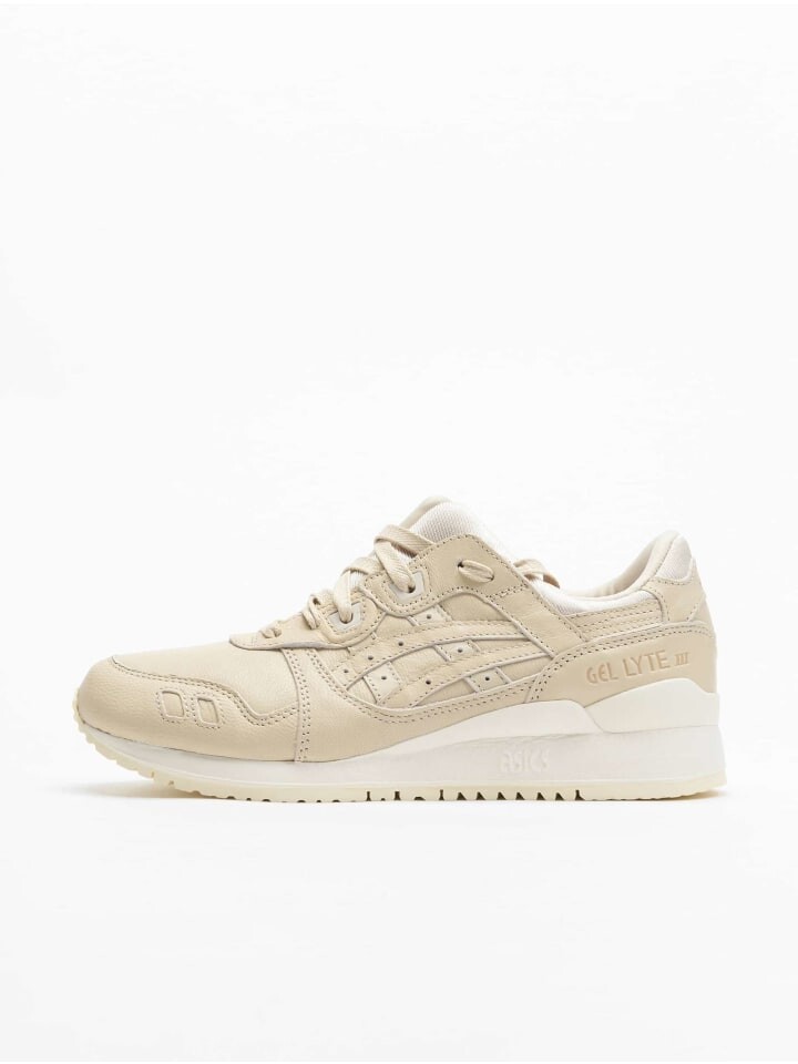 

Кроссовки на шнуровке ASICS SportStyle, бежевый