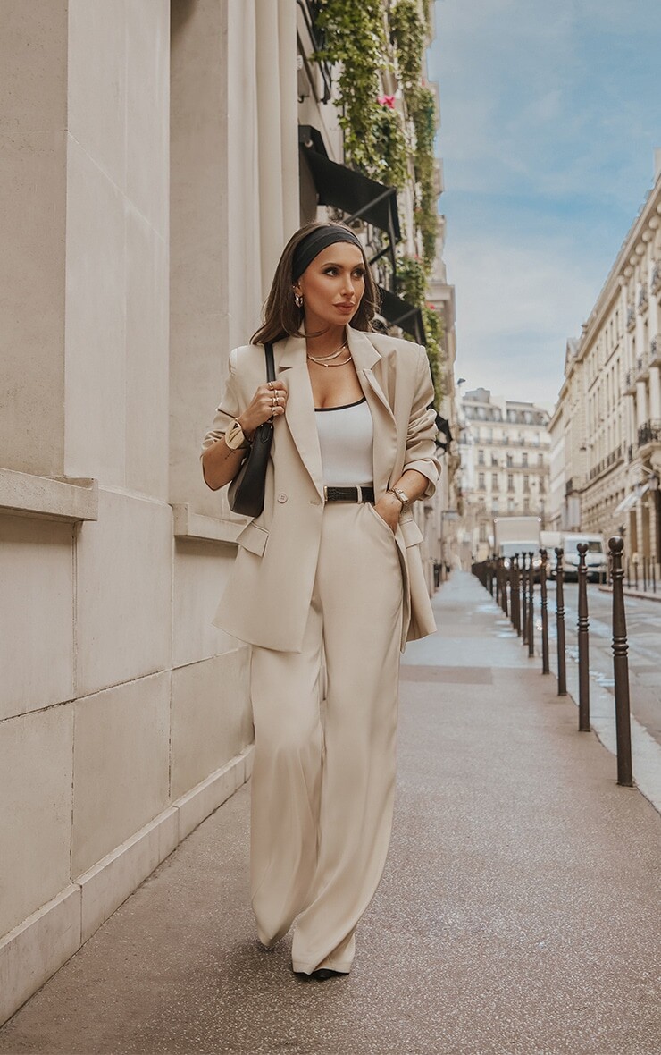 

PrettyLittleThing Тканые прямые брюки с завышенной талией Stone