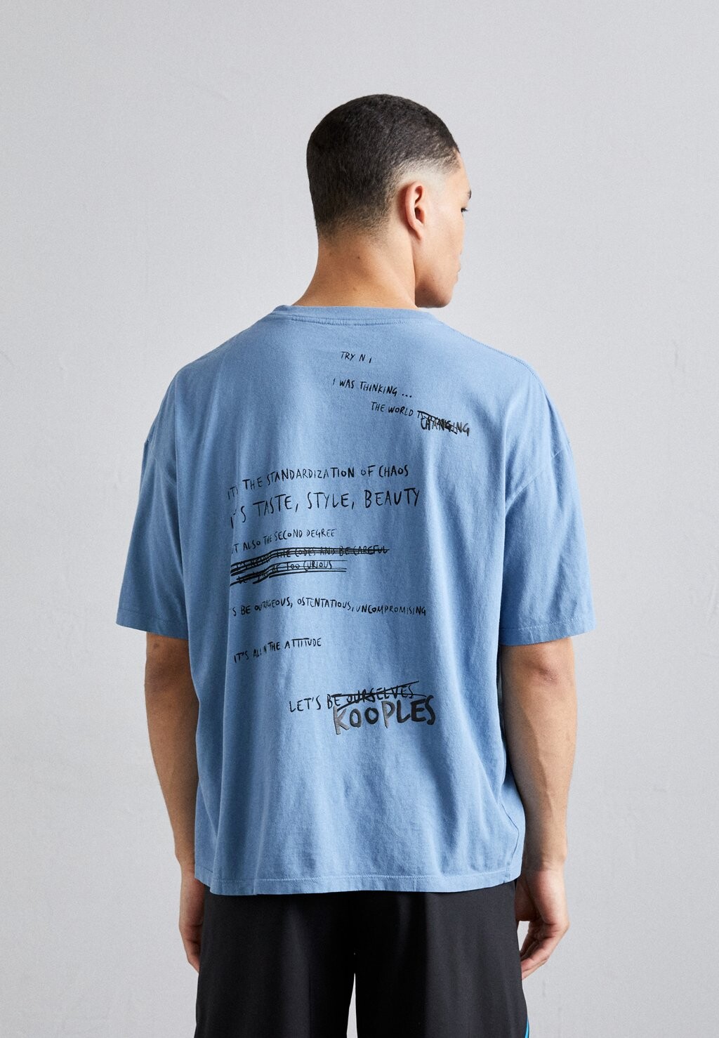 

Принт на футболке OVERSIZED The Kooples, цвет Stone Blue
