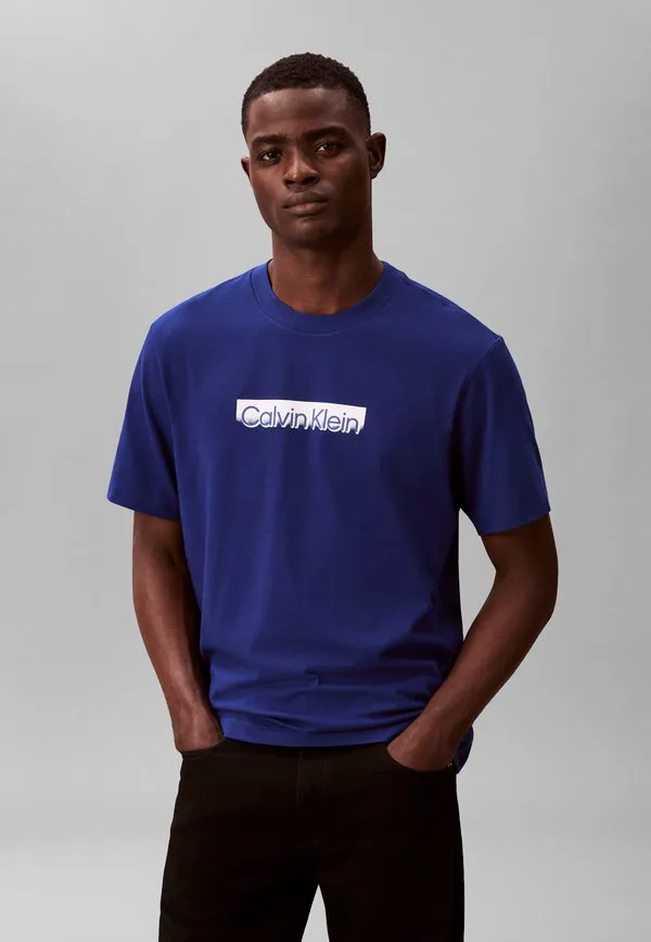 Футболка с графическим принтом в спортивном стиле Calvin Klein, Blue Majesty — фото 2
