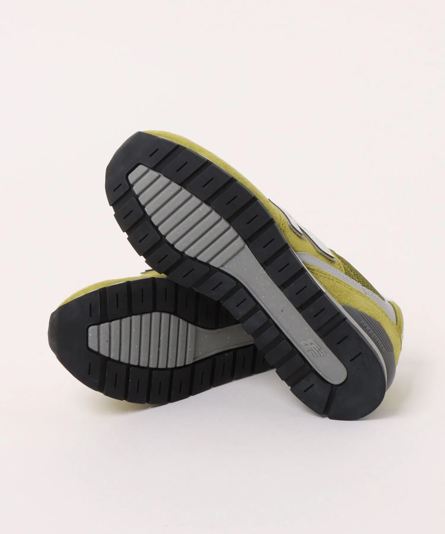 Мужские кроссовки New Balance U996 из замши и сетки зелёные — фото 3