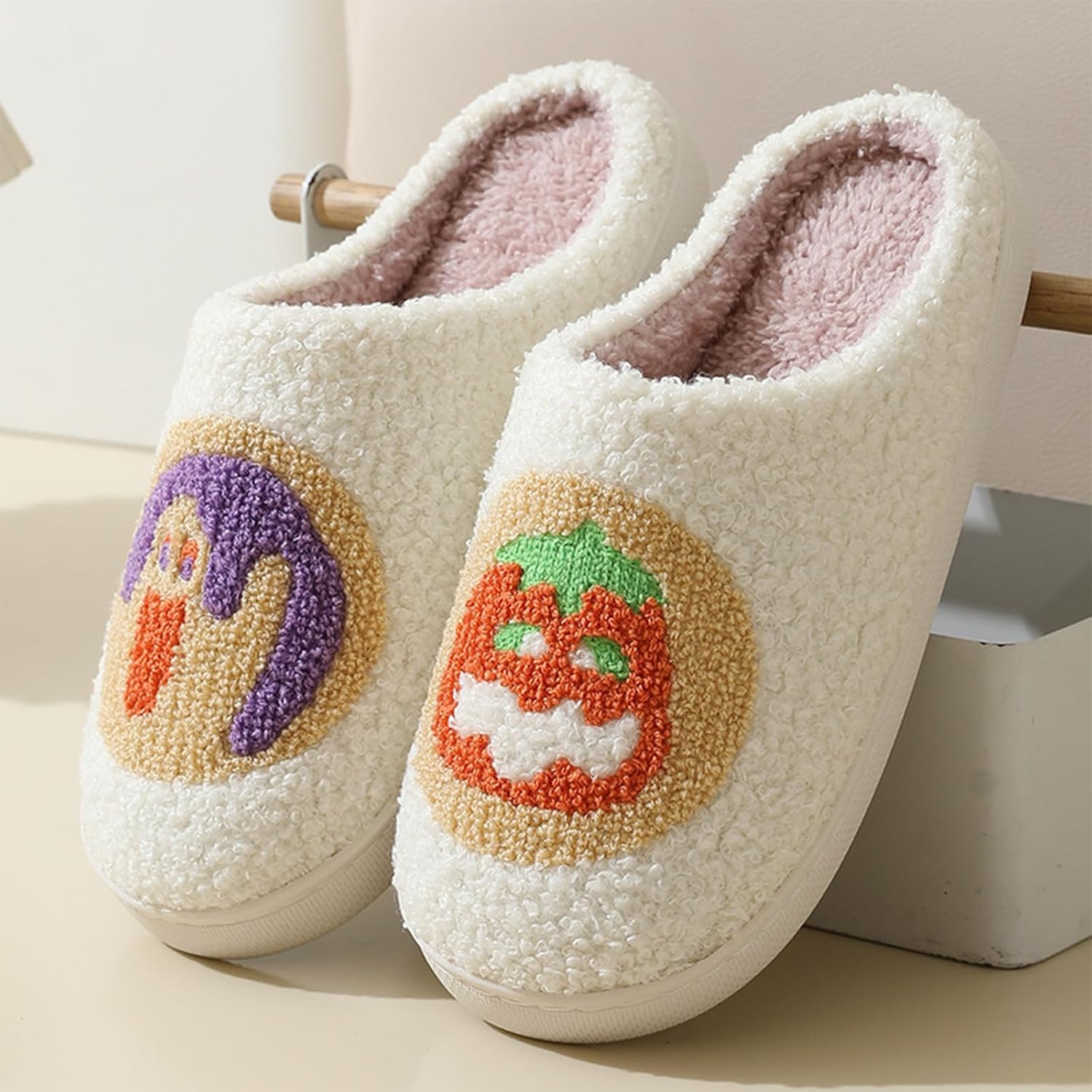 Женские и мужские тапочки с милым мультяшным узором на Хэллоуин и Рождество, с антискользящей подошвой, уютные домашние зимние тапочки из мягкого плюша, теплые, подарок для девушки Coleyn, Little Pumpkin — фото 3