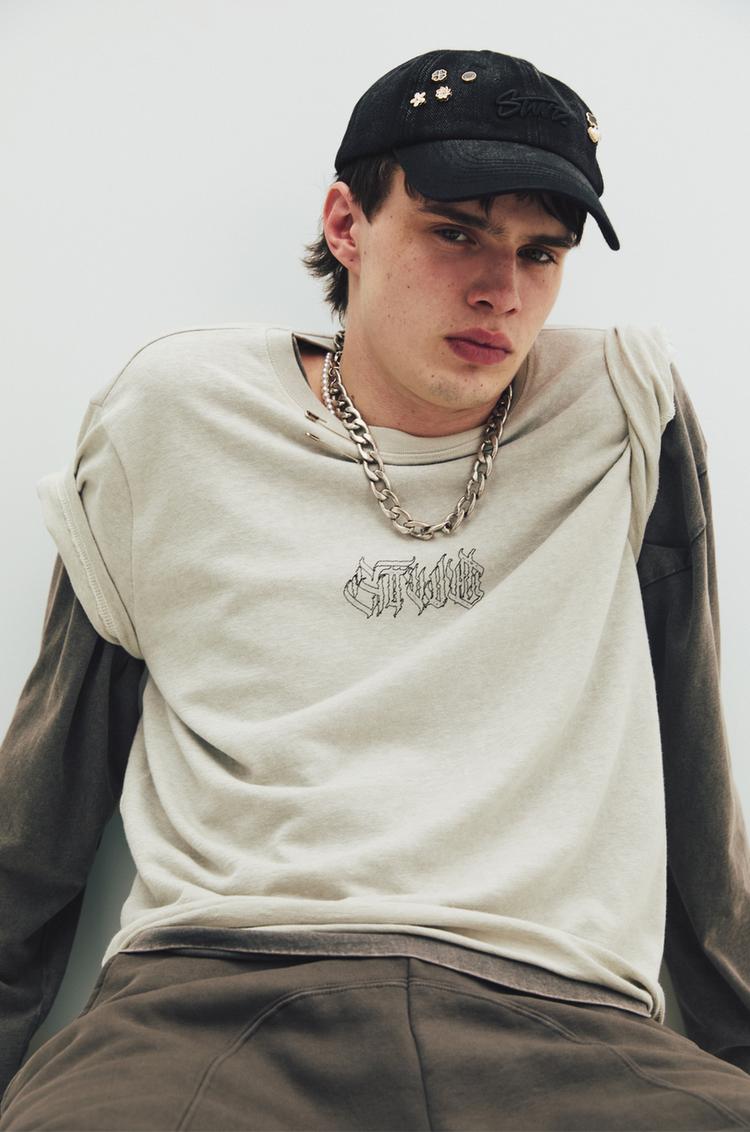 

Укороченная футболка Stwd slim fit с готическим слоганом Pull And Bear, серый