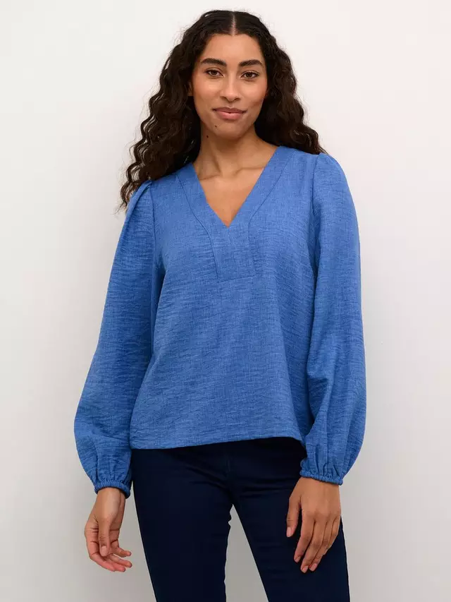 

Блуза KAFFE Elise V-Neck, цвет denim
