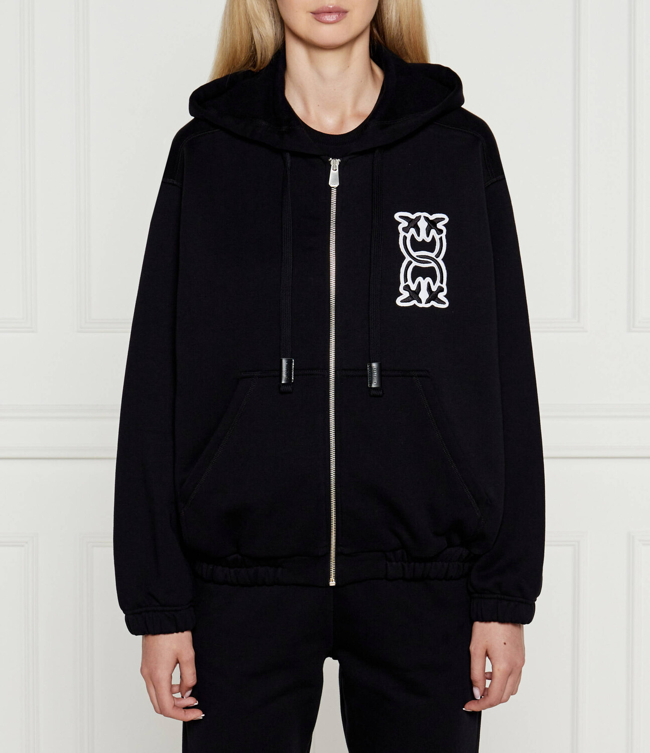 

Толстовка Pinko Regular Fit, черный