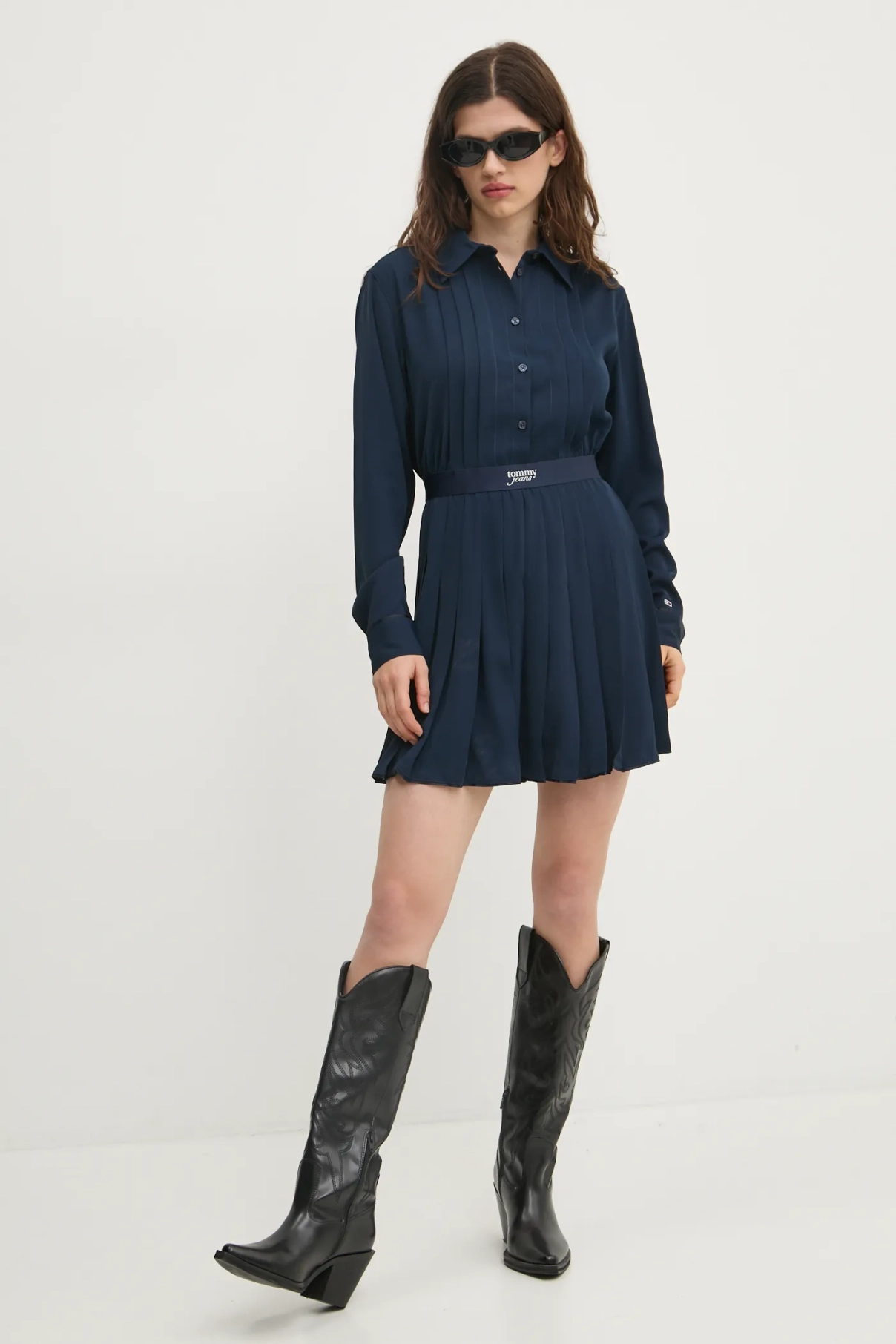 

Платье Tommy Jeans, темно-синий