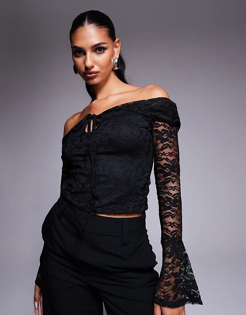 

Топ с открытыми плечами и вырезом-замочной скважиной из черного кружева ASOS DESIGN