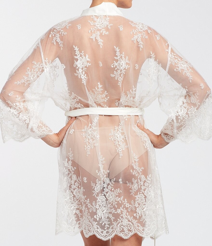 

Халат с коротким запахом и кружевным воротником Rya Collection, рукавом 3/4, слоновая кость