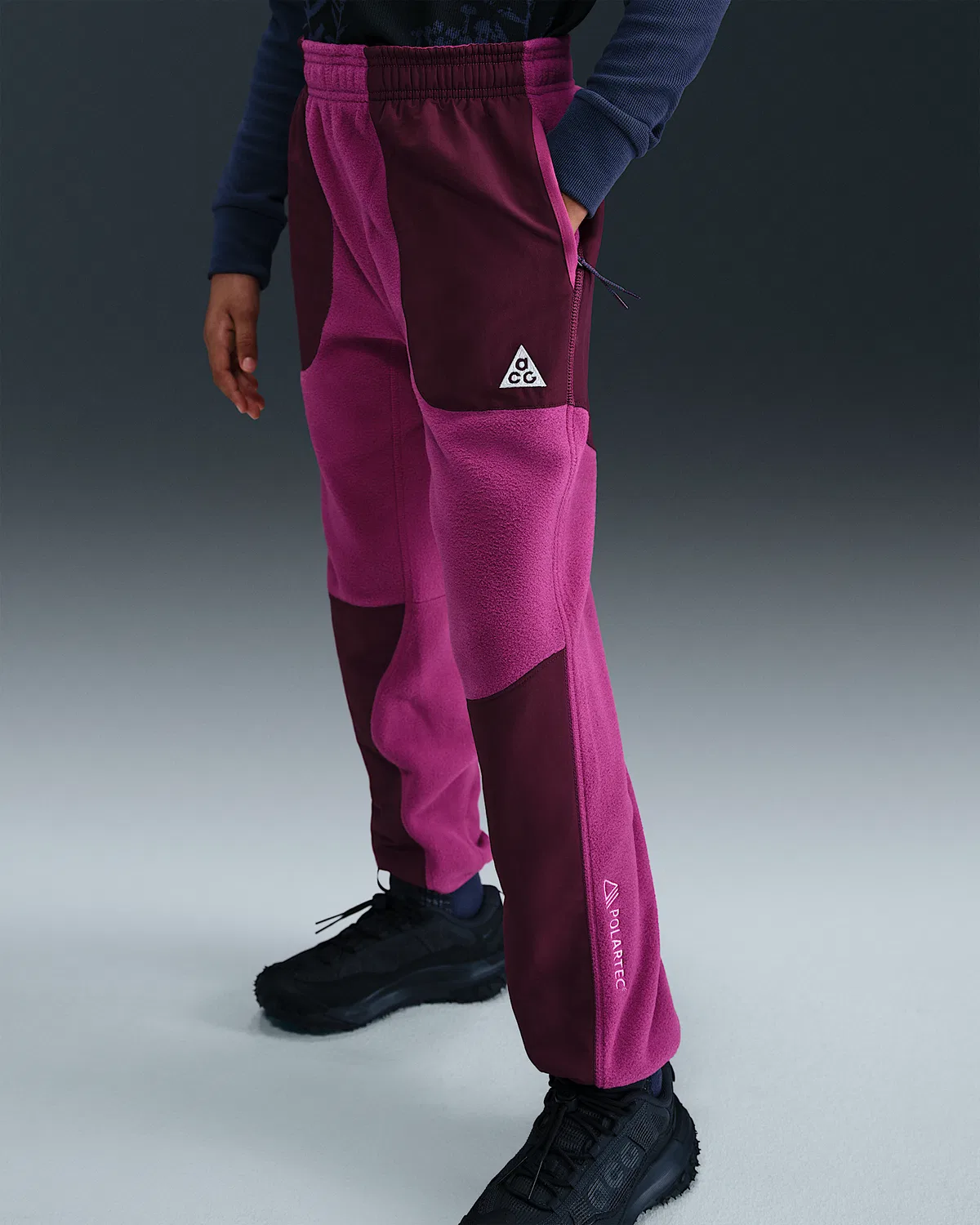 Детские штаны Polartec® Nike ACG "Wolf Tree", Cactus Flower/Bordeaux/Summit White — фото 3